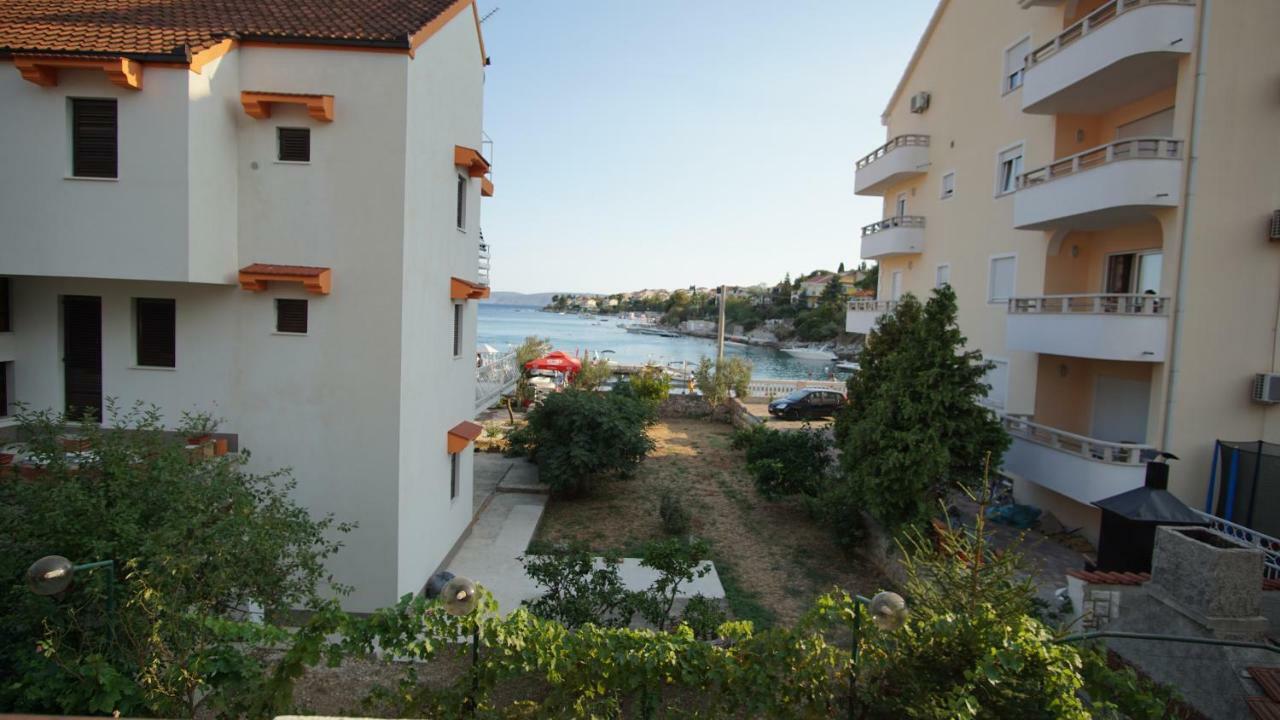 Apartments Victoria Traù Esterno foto